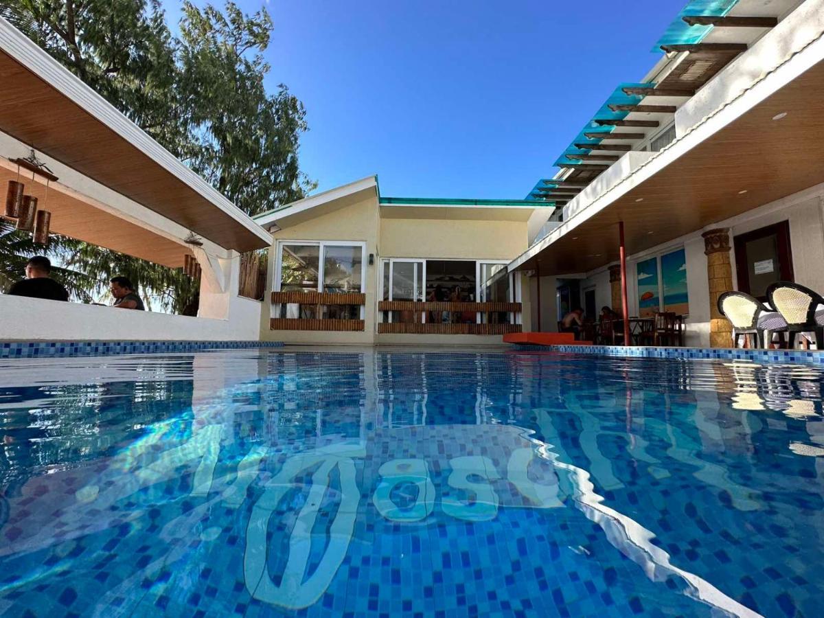Calypso Beach And Dive Resort Manoc-Manoc ภายนอก รูปภาพ